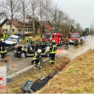 Einsatz : Schwerer Verkehrsunfall | Abteilungen Mainhardt + Geißelhardt | 15.01.2022