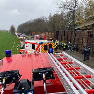 Einsatz : Schwerer Verkehrsunfall - Personen eingeklemmt | Abteilungen Ammertsweiler und Mainhardt | 01.04.2023